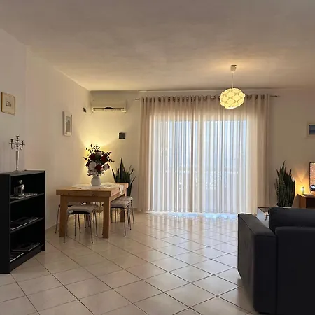 Appartement Zora Sea View Sarandë