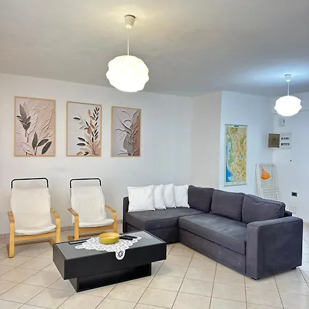 Zora Sea View Lägenhet Sarandë